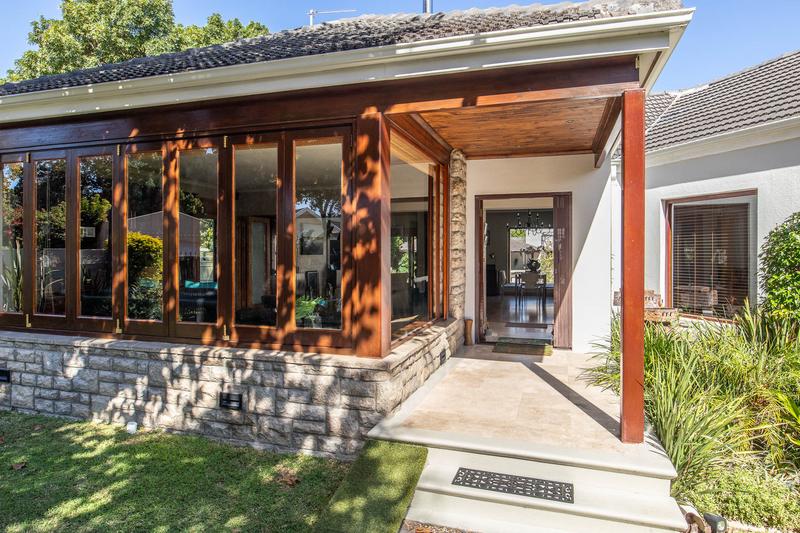 3 Bedroom Property for Sale in Constantia Western Cape